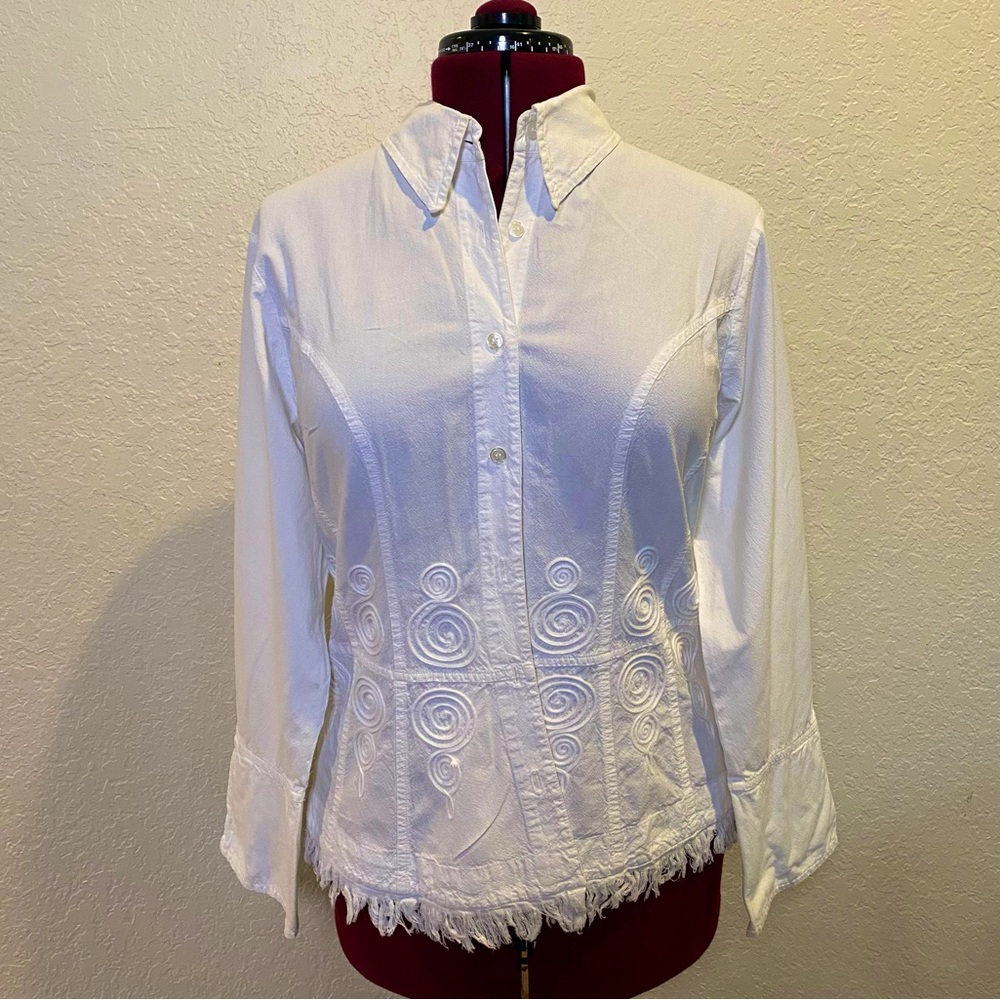 Natural Fashions | White Button Up Blouse with Swirl Detailing XL 🌀🦢